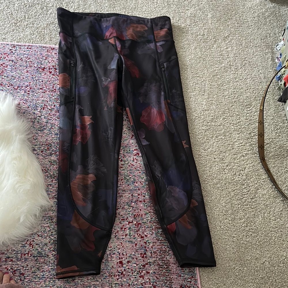 Athleta leggings. I’m moving and they’re way too hot for FL weather